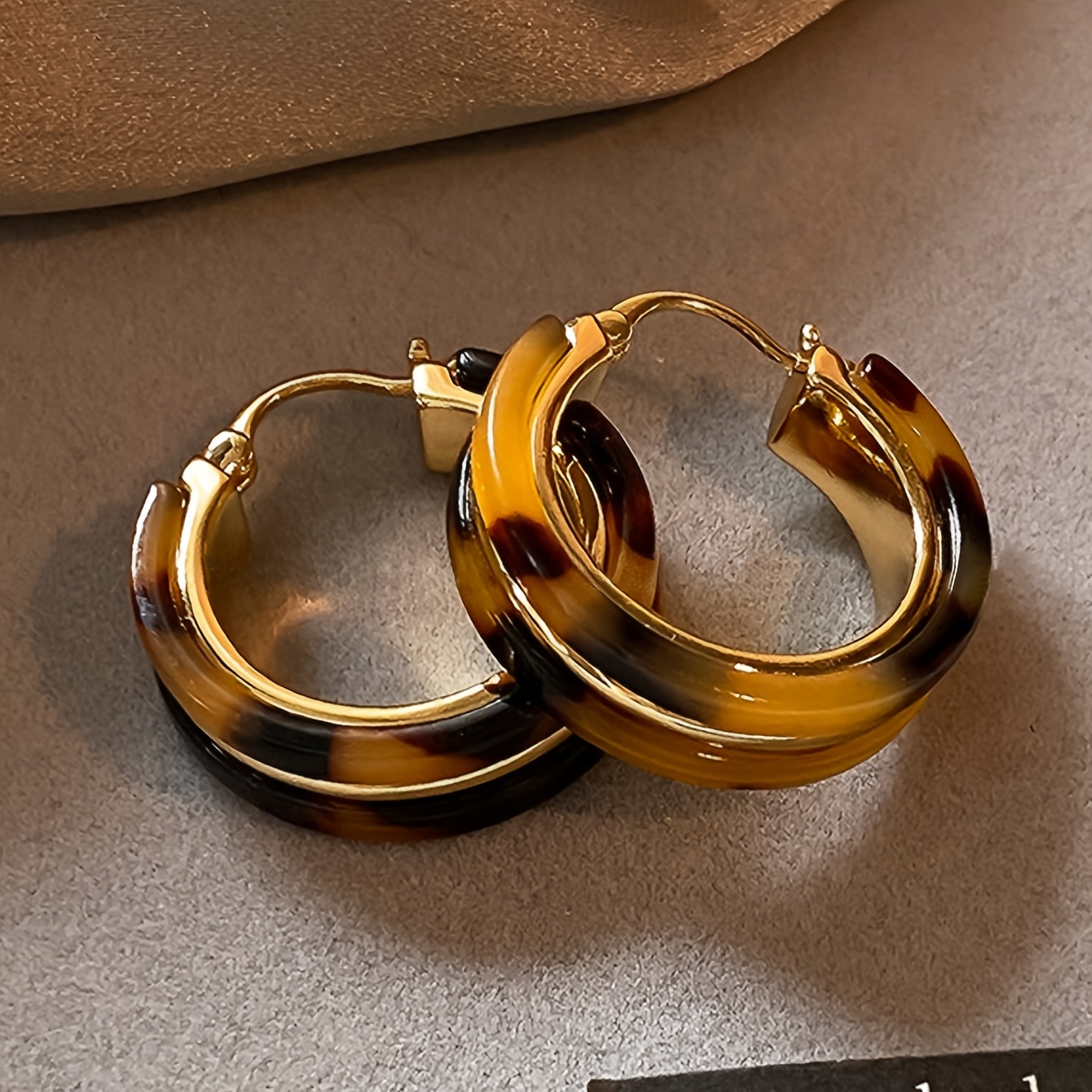 Women's Vintage Leopard Print Geometric Hoop Earrings, High-End